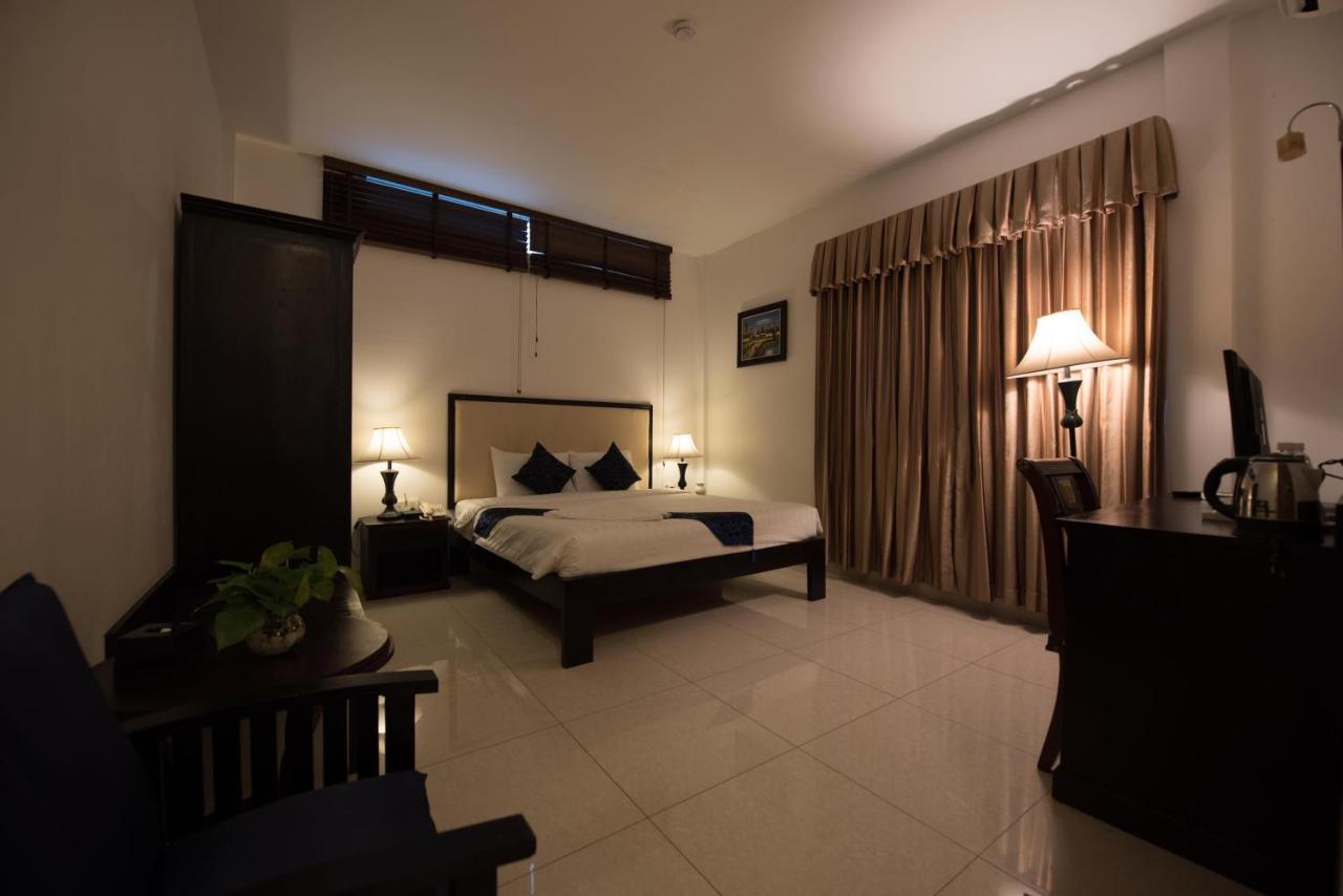 Homesyn Hotel Phnom Penh Exterior foto