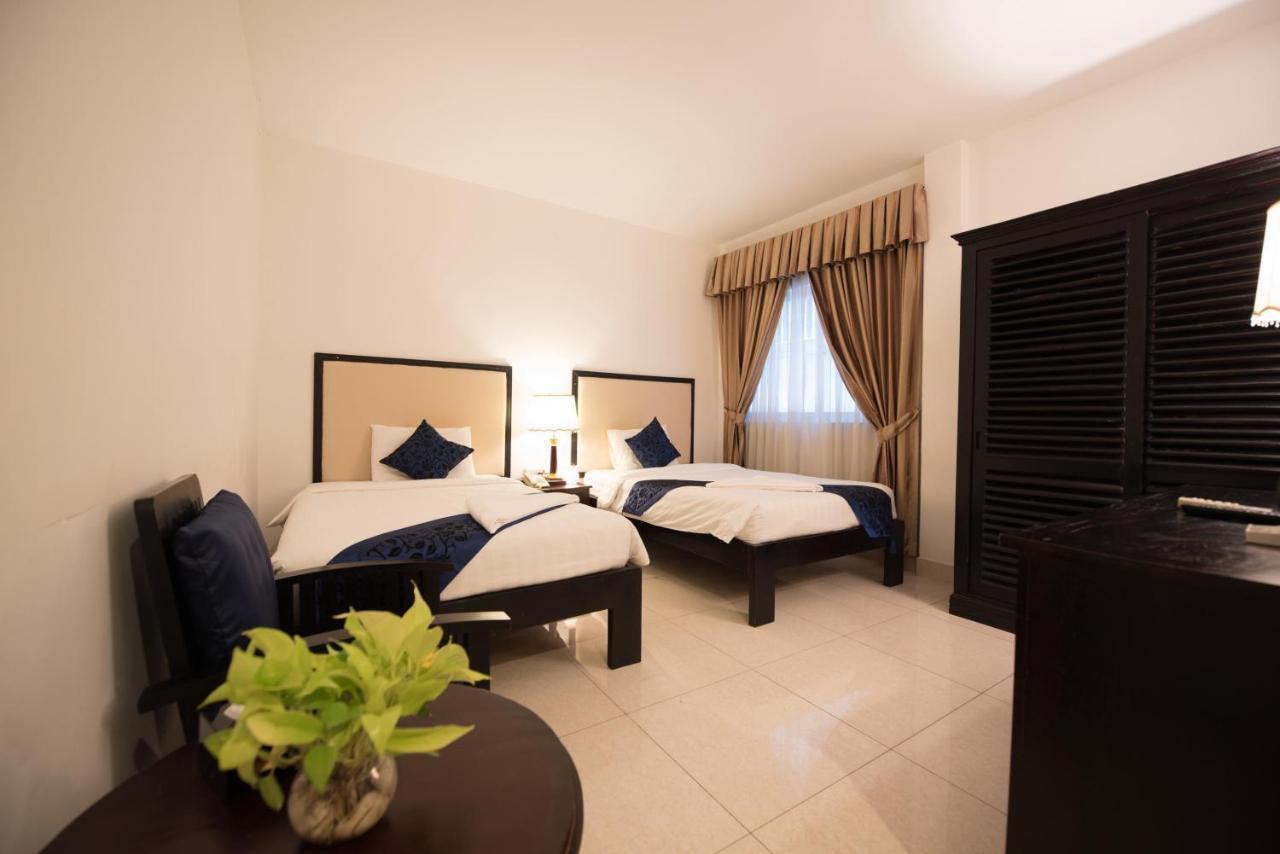 Homesyn Hotel Phnom Penh Exterior foto