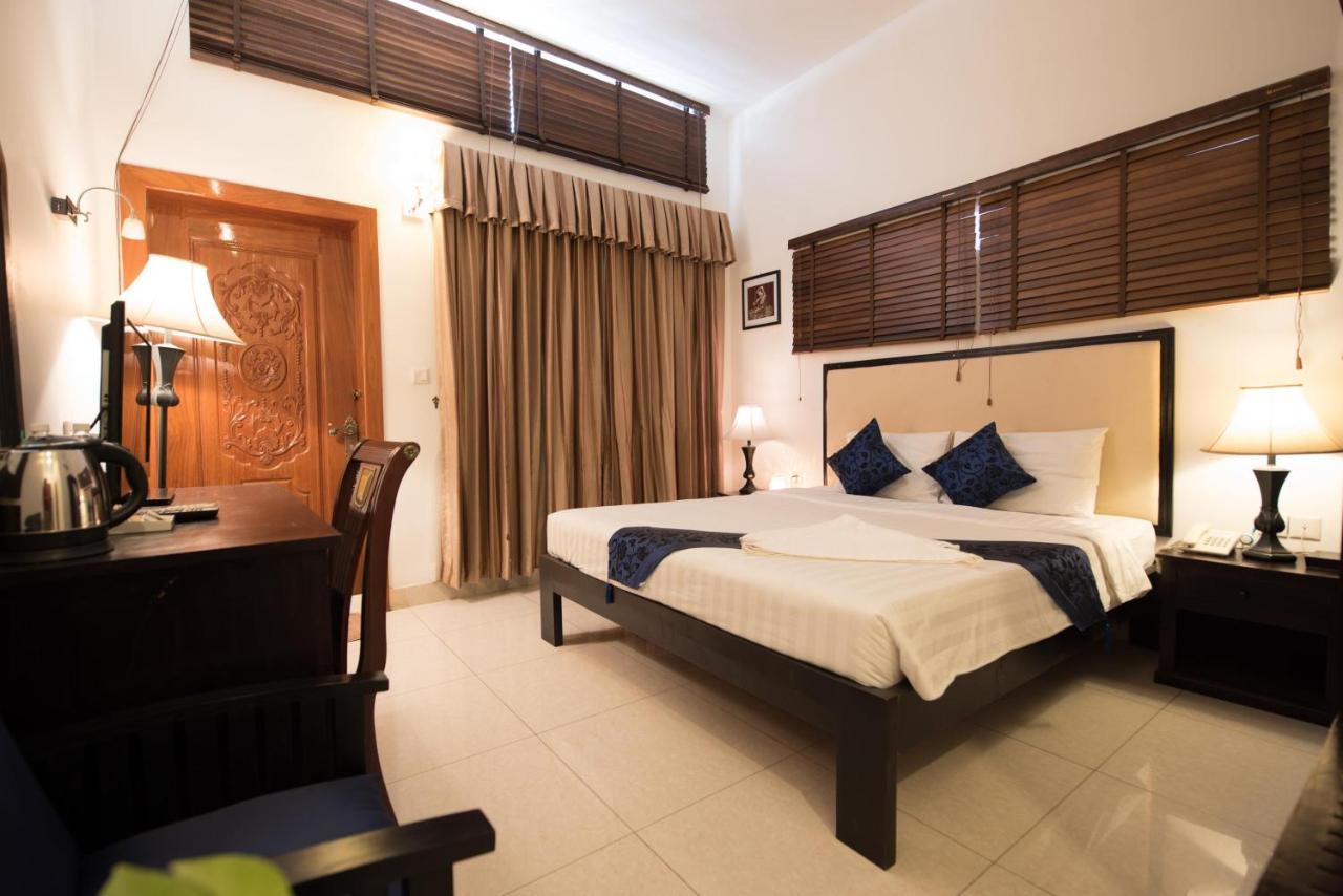 Homesyn Hotel Phnom Penh Exterior foto